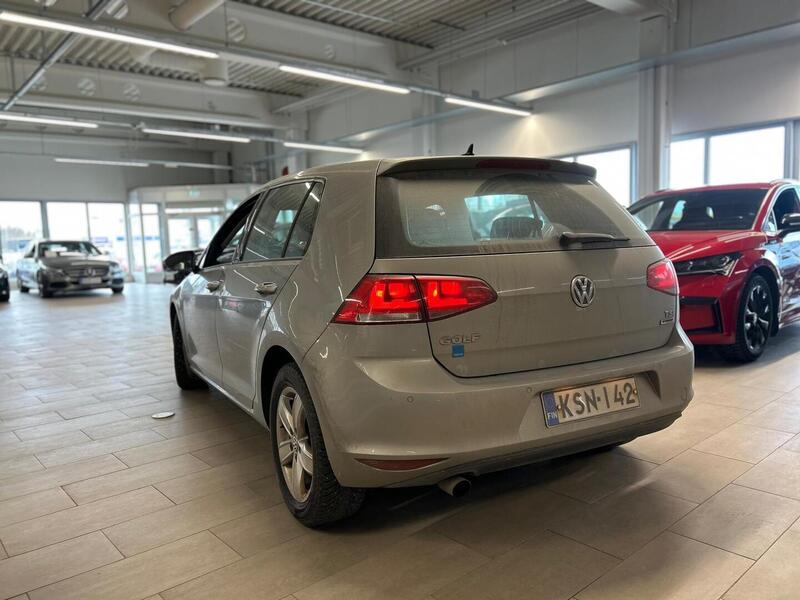 Volkswagen Golf vaihtoauto
