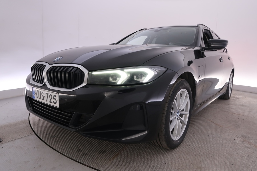 BMW 330 vaihtoauto