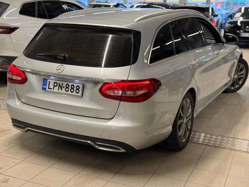 Mercedes-Benz C vaihtoauto