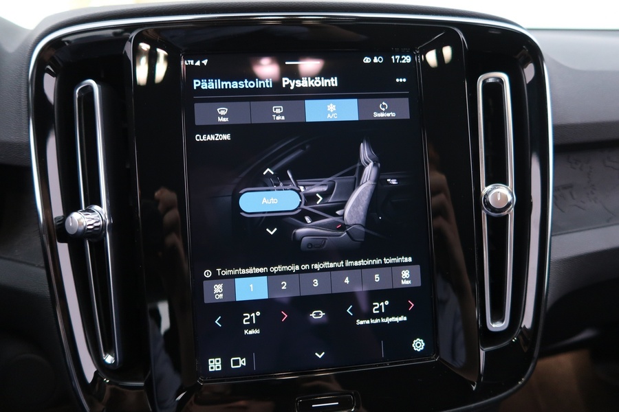 Volvo XC40 vaihtoauto