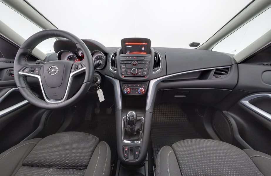 Opel Zafira Tourer vaihtoauto