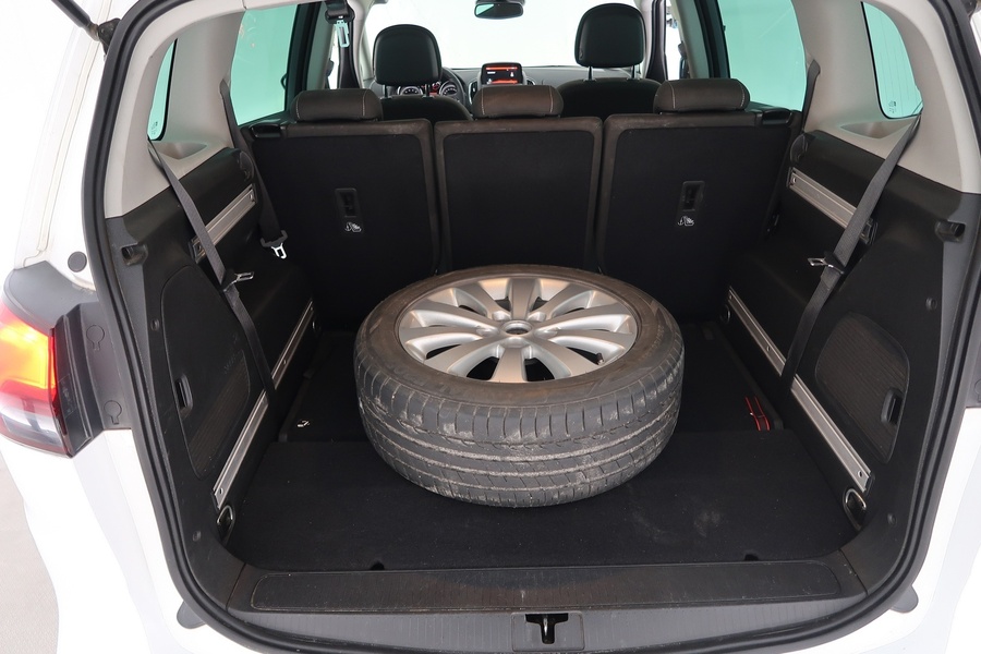 Opel Zafira Tourer vaihtoauto