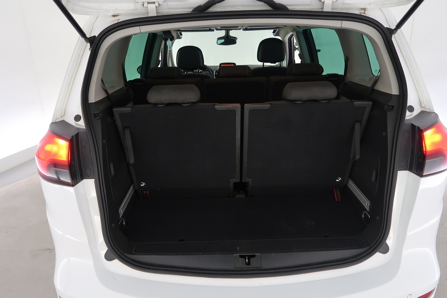 Opel Zafira Tourer vaihtoauto