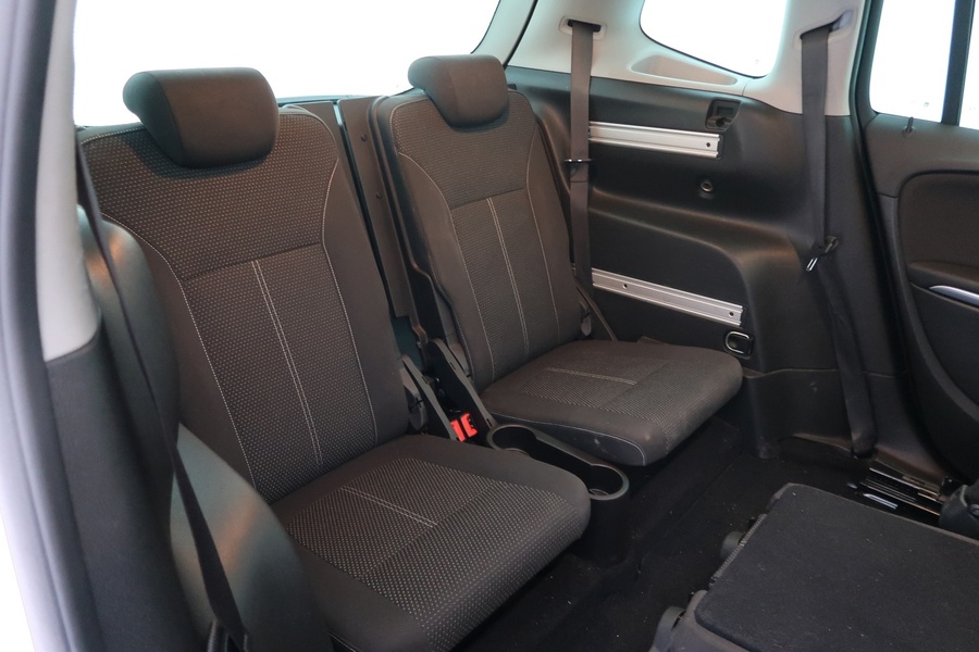 Opel Zafira Tourer vaihtoauto