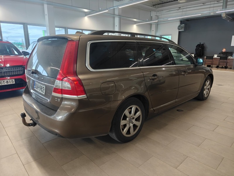 Volvo V70 vaihtoauto