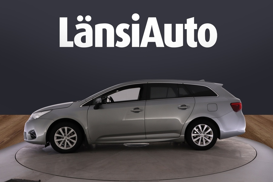 Toyota Avensis vaihtoauto