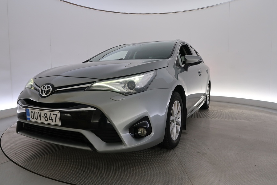 Toyota Avensis vaihtoauto