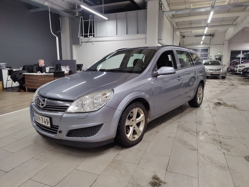 Opel Astra vaihtoauto