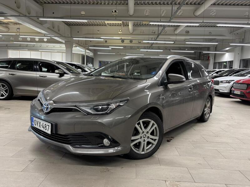 Toyota Auris vaihtoauto