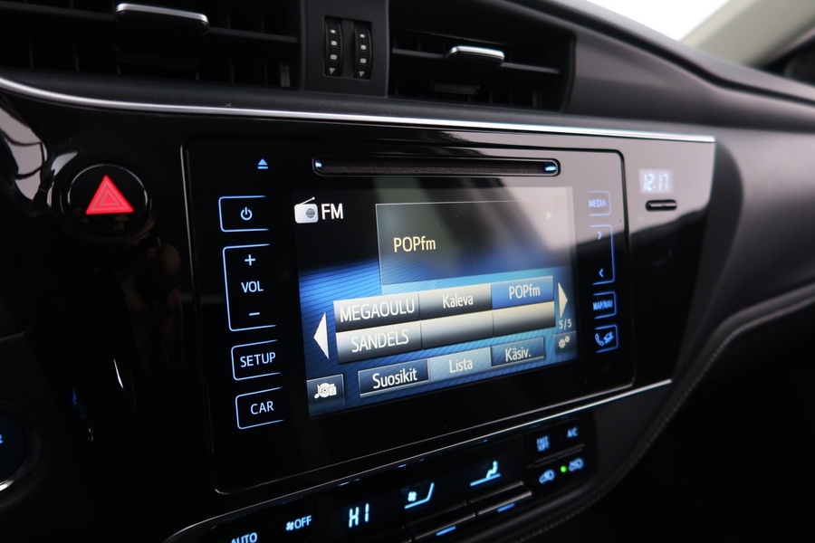 Toyota Auris vaihtoauto