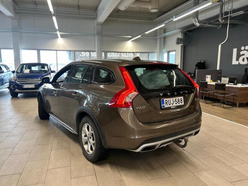 Volvo V60 Cross Country vaihtoauto