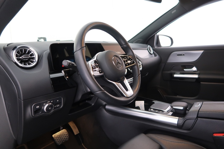 Mercedes-Benz EQA vaihtoauto