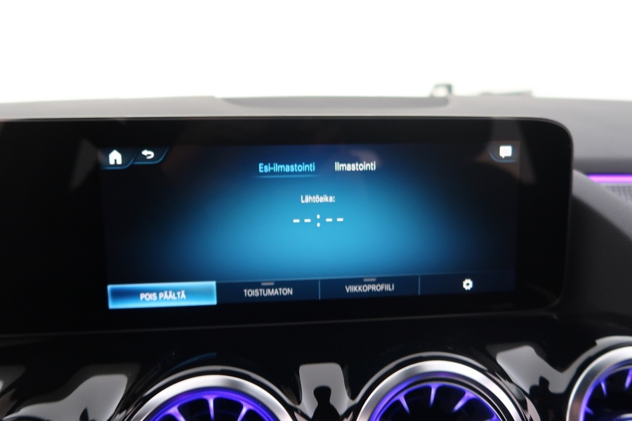 Mercedes-Benz EQA vaihtoauto