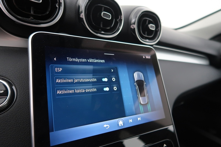 Mercedes-Benz C vaihtoauto