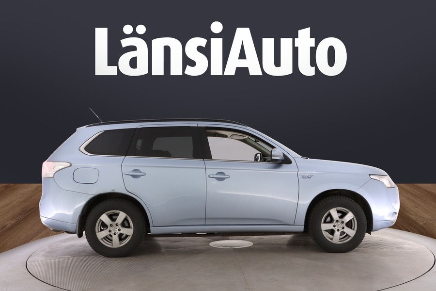 Mitsubishi Outlander PHEV vaihtoauto