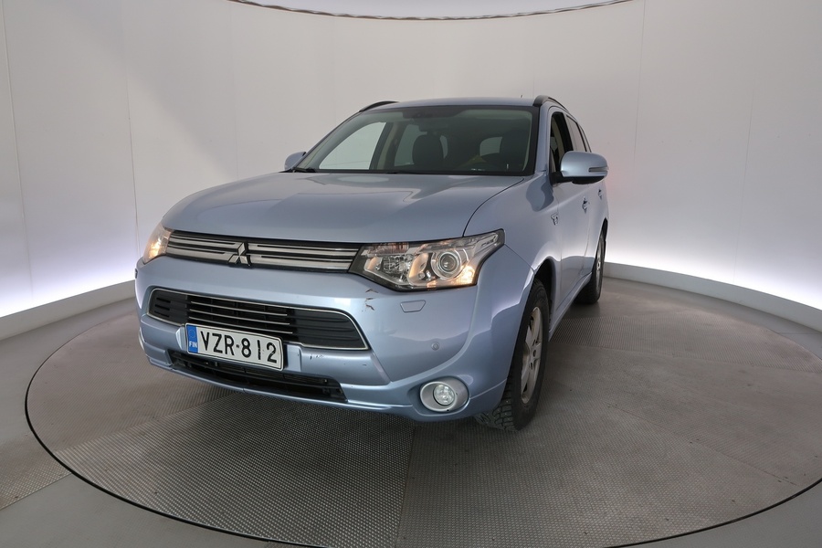 Mitsubishi Outlander PHEV vaihtoauto