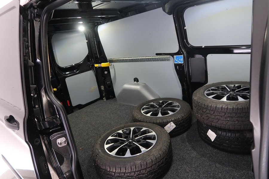 Ford Transit Custom vaihtoauto