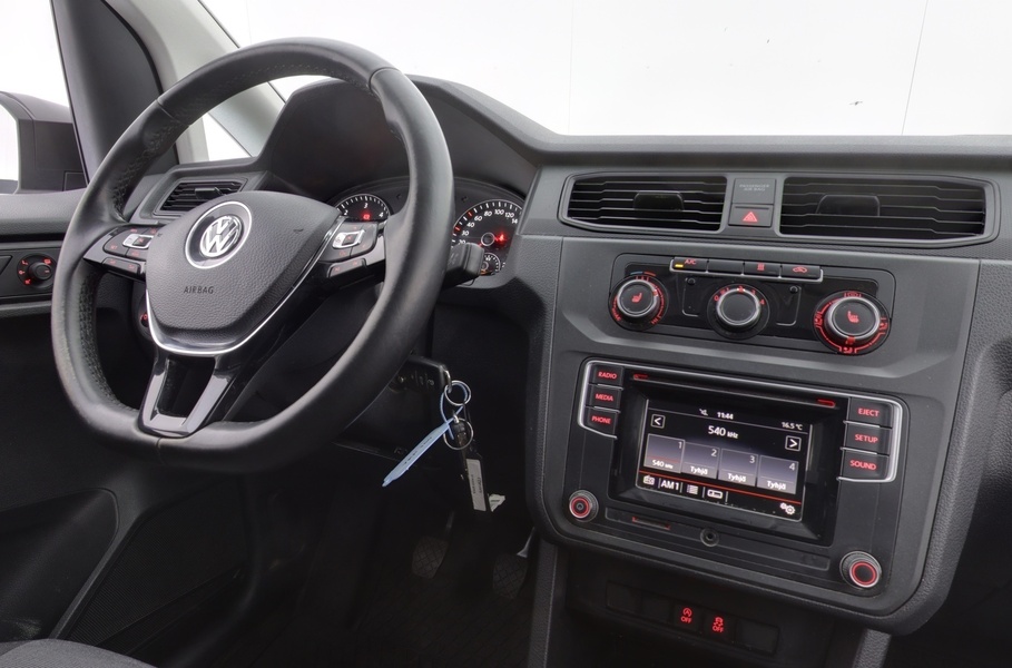 Volkswagen Caddy Maxi vaihtoauto