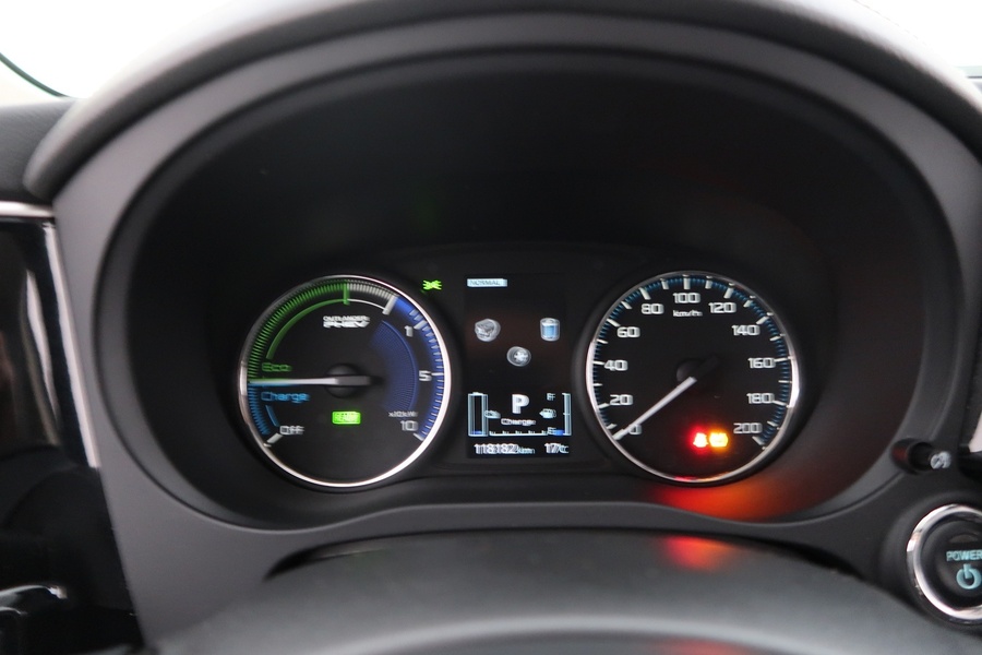 Mitsubishi Outlander PHEV vaihtoauto