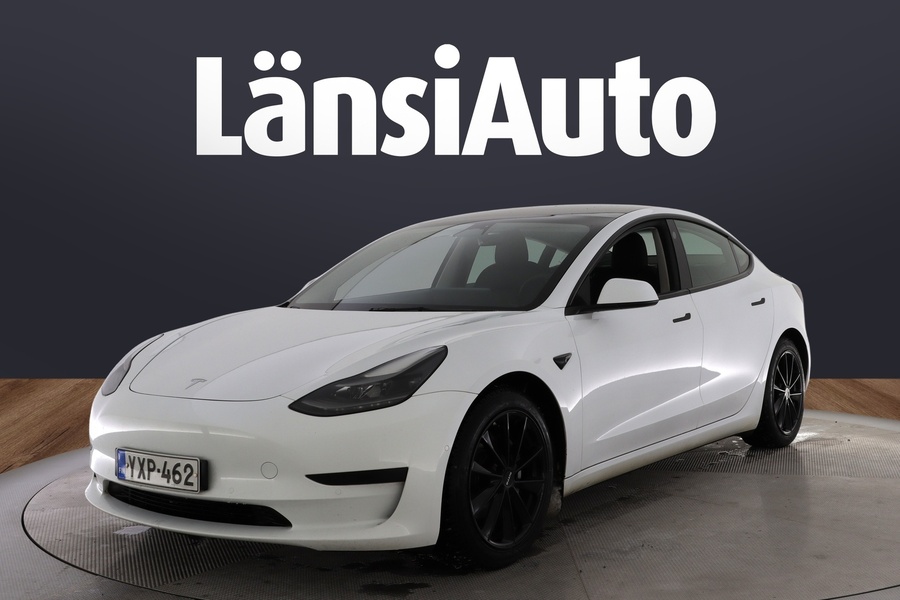 Tesla Model 3 vaihtoauto