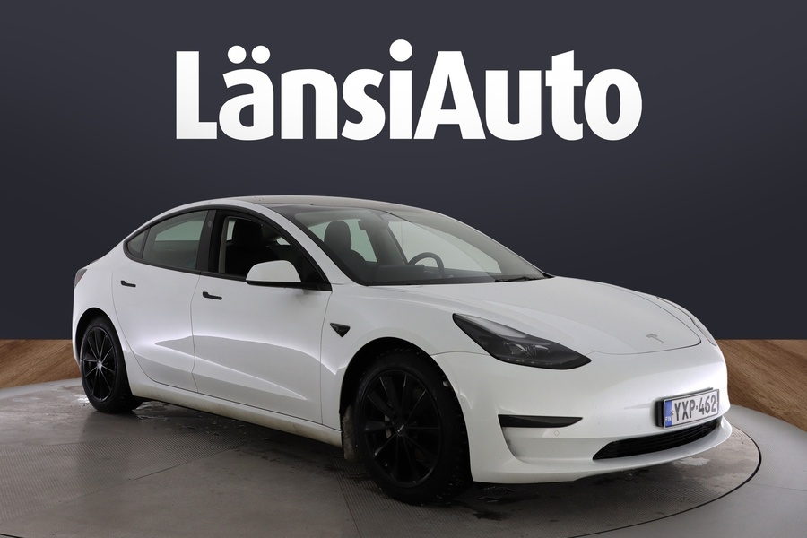 Tesla Model 3 vaihtoauto