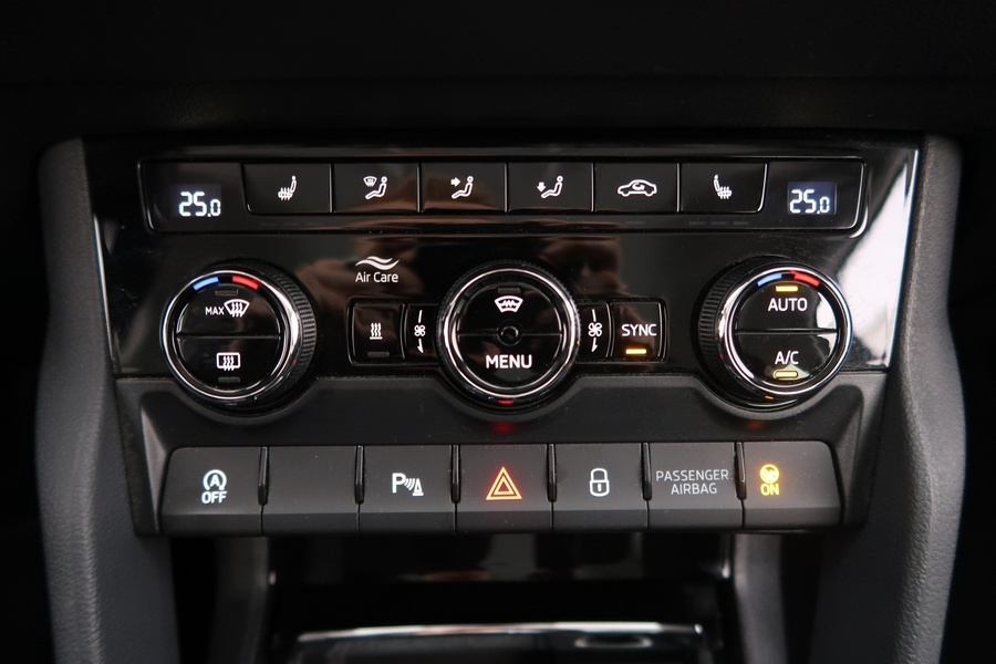 Skoda Karoq vaihtoauto