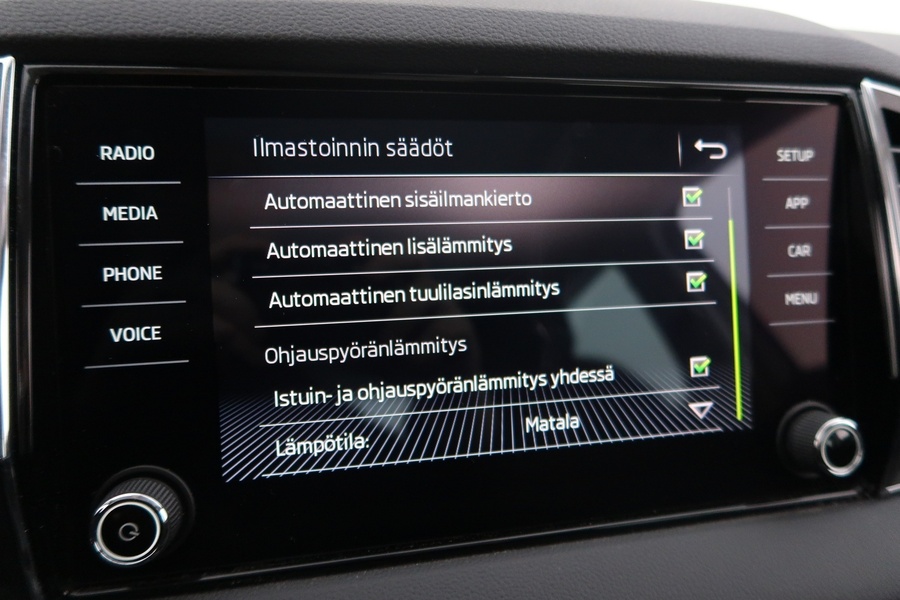 Skoda Karoq vaihtoauto