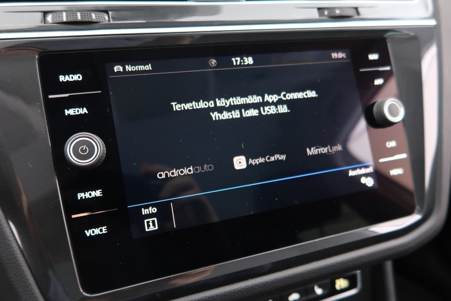 Volkswagen Tiguan vaihtoauto