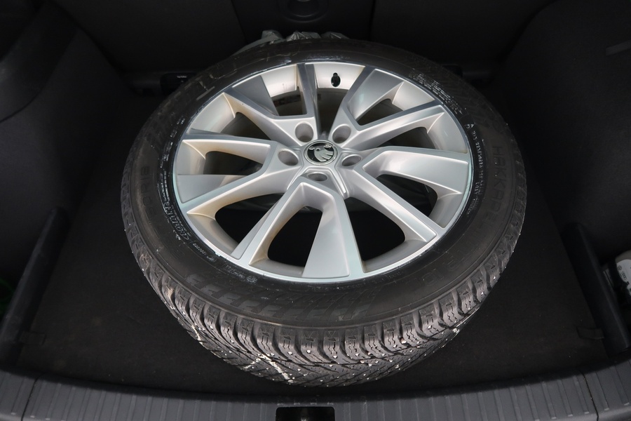 Skoda Karoq vaihtoauto