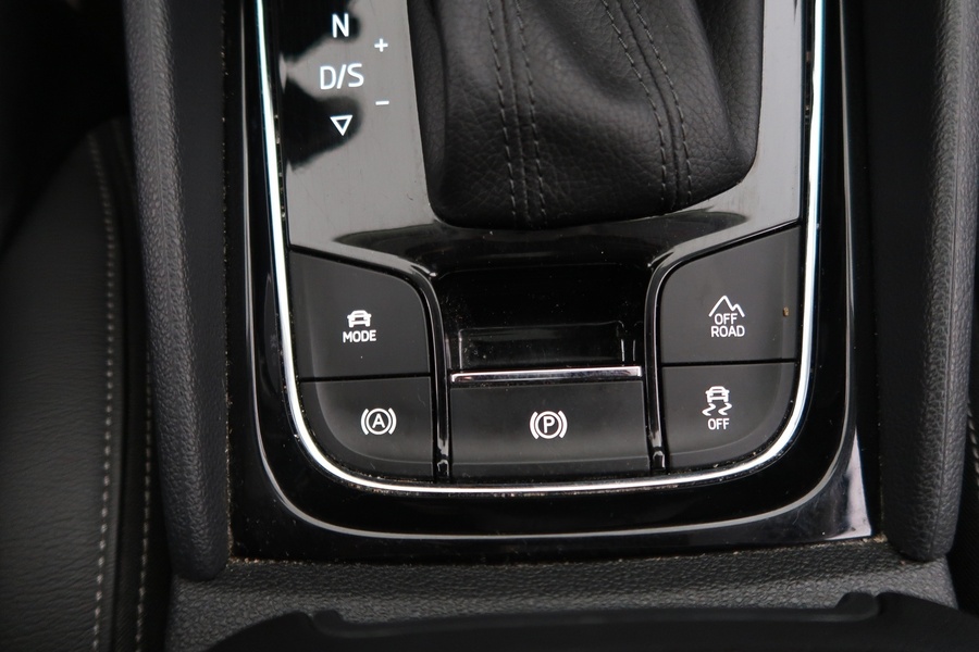 Skoda Karoq vaihtoauto