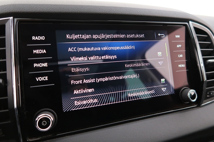 Skoda Karoq vaihtoauto