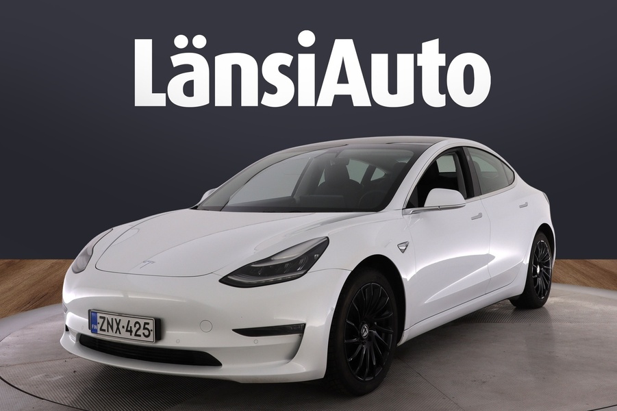 Tesla Model 3 vaihtoauto