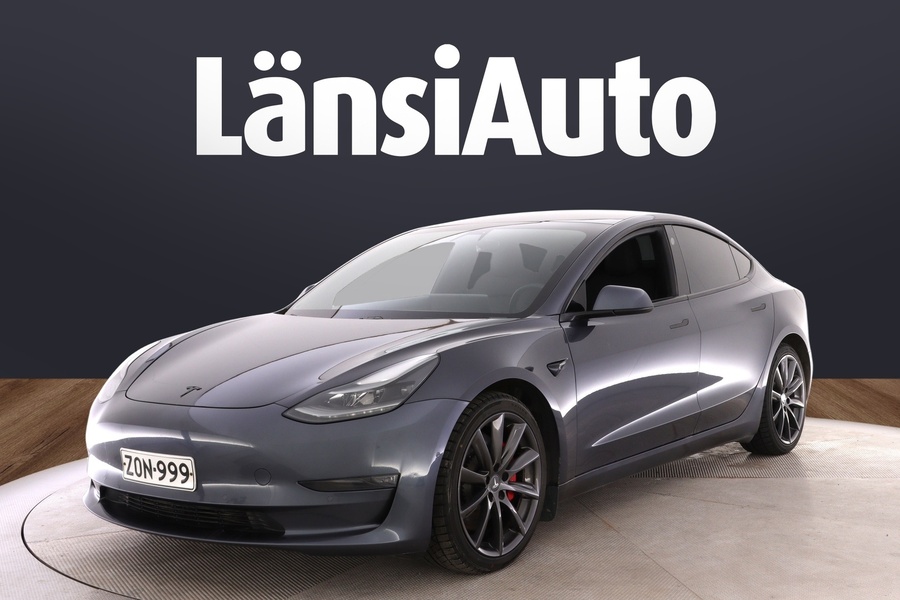 Tesla Model 3 vaihtoauto