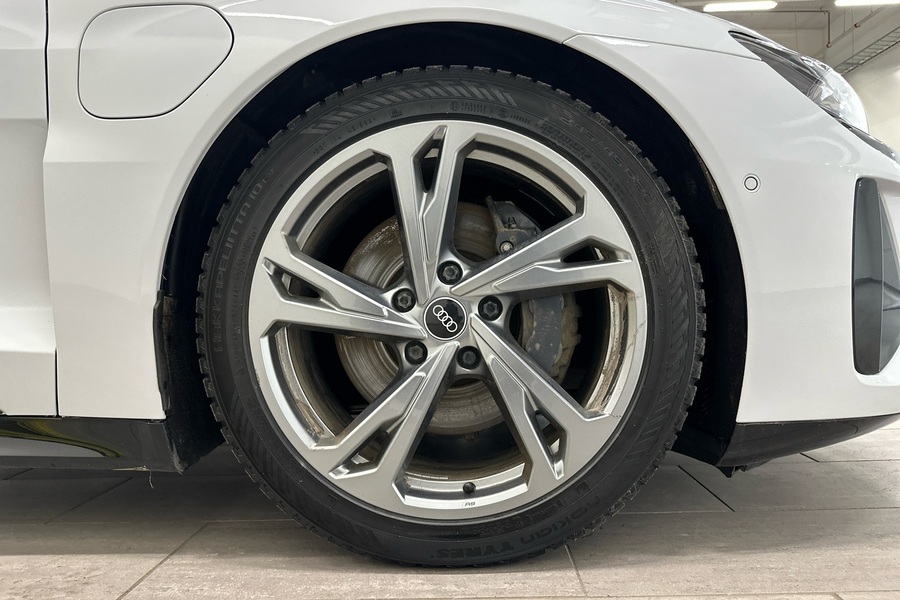 Audi e-tron GT vaihtoauto