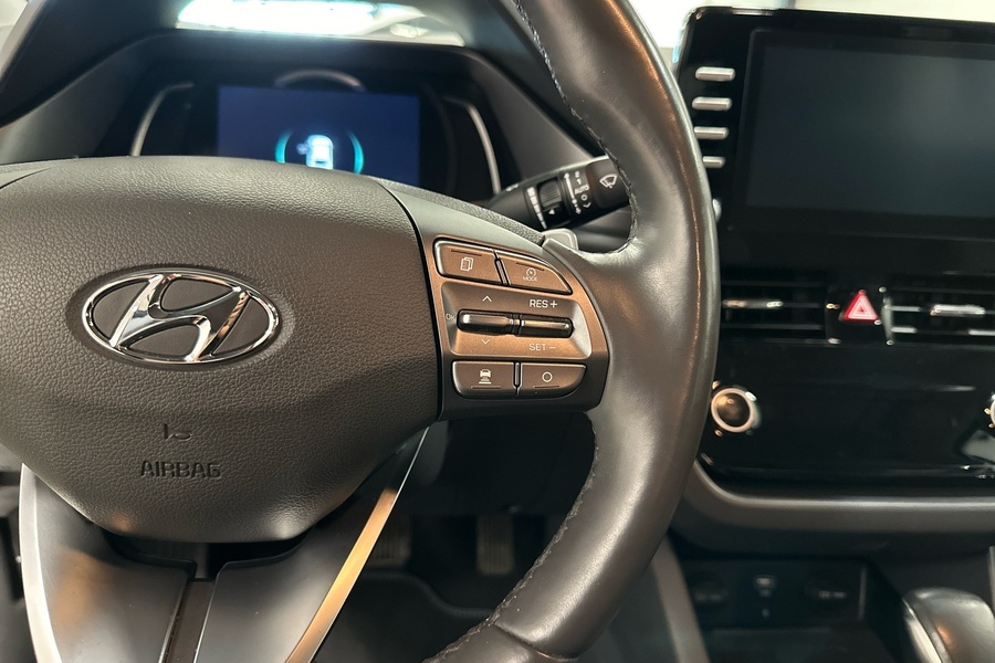 Hyundai IONIQ hybrid vaihtoauto