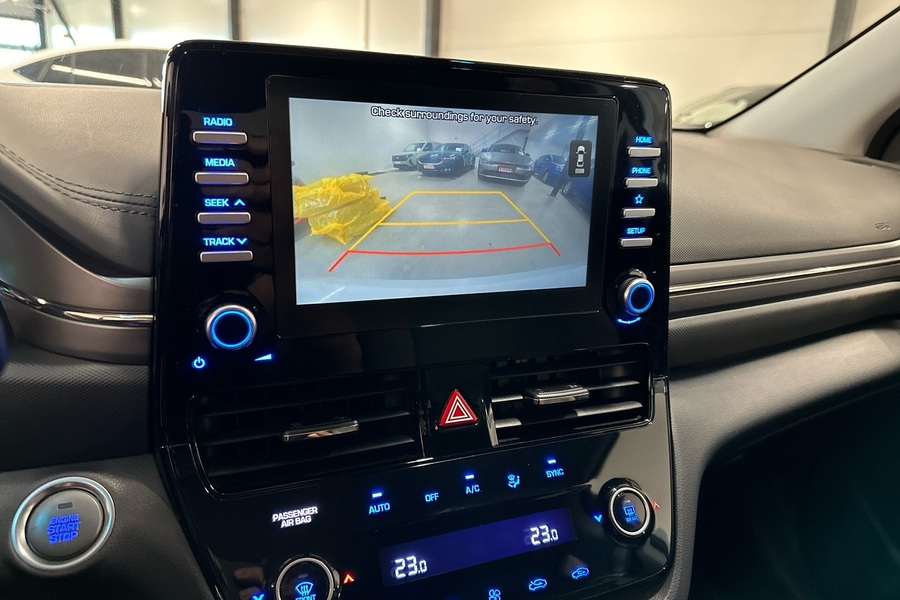 Hyundai IONIQ hybrid vaihtoauto