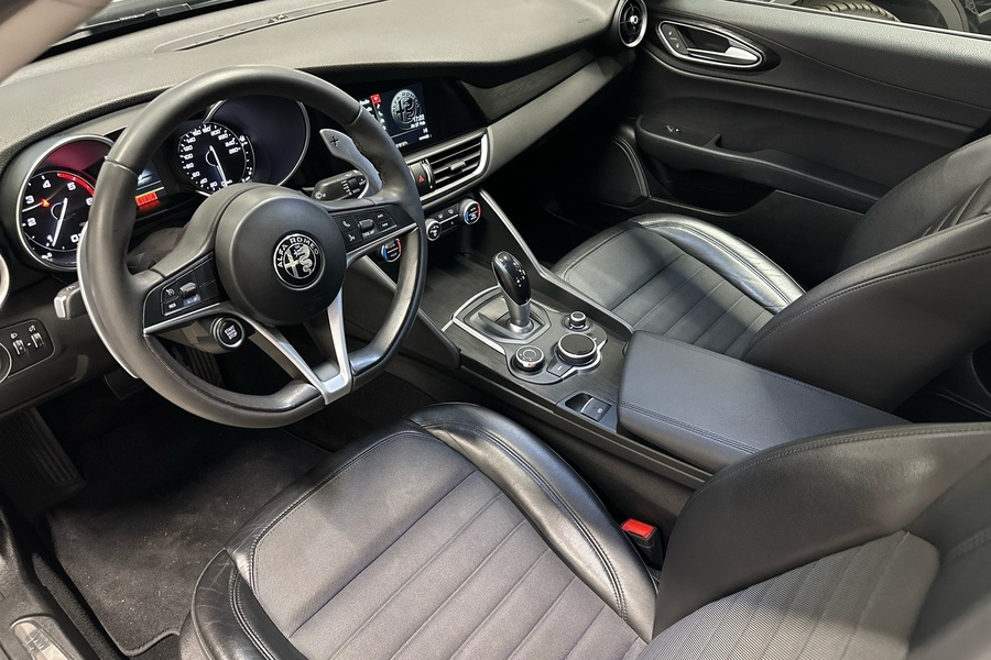 Alfa Romeo Giulia vaihtoauto