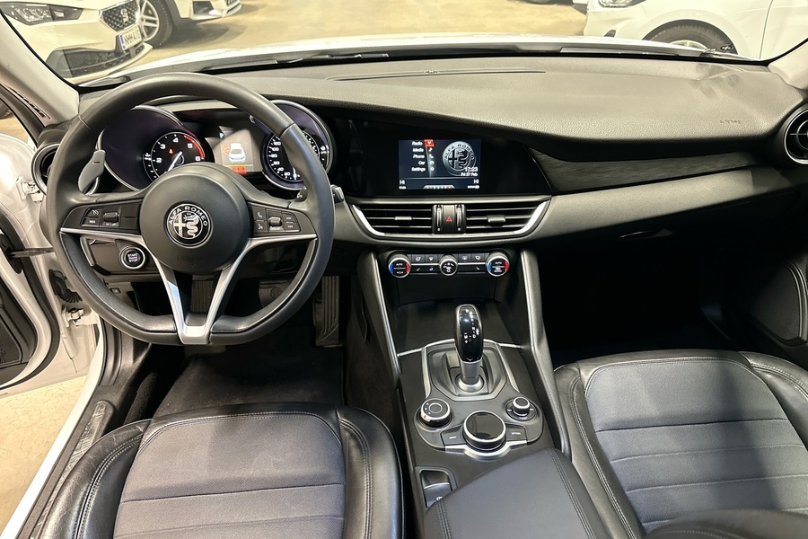 Alfa Romeo Giulia vaihtoauto