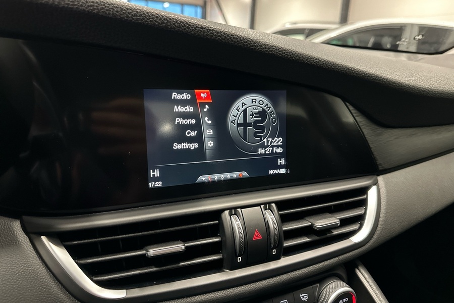 Alfa Romeo Giulia vaihtoauto