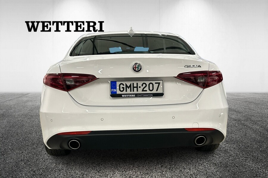 Alfa Romeo Giulia vaihtoauto