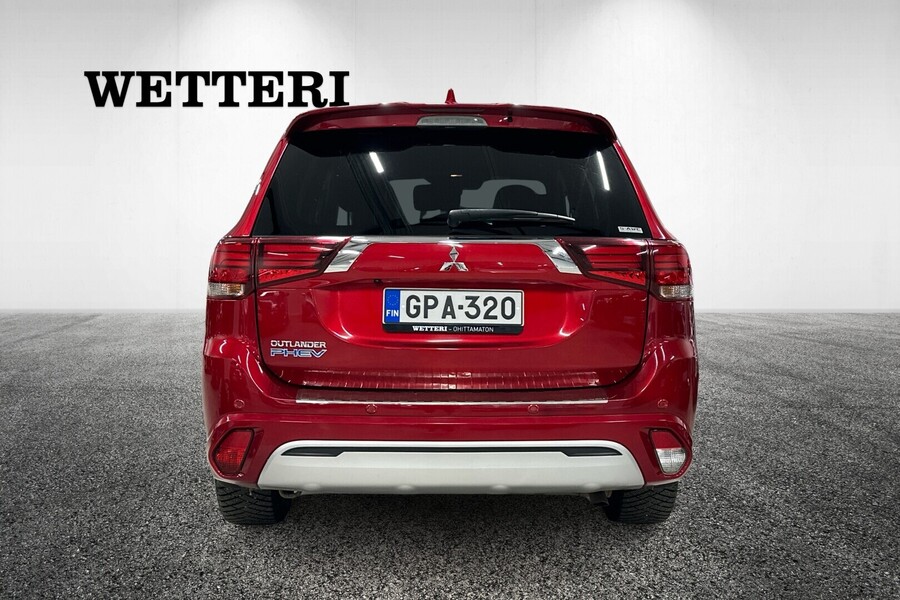 Mitsubishi Outlander PHEV vaihtoauto