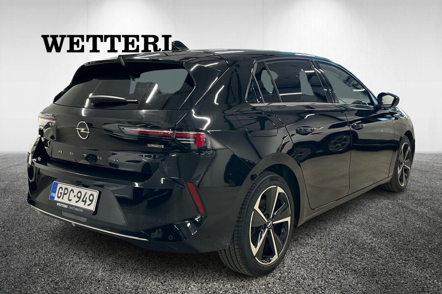 Opel Astra vaihtoauto