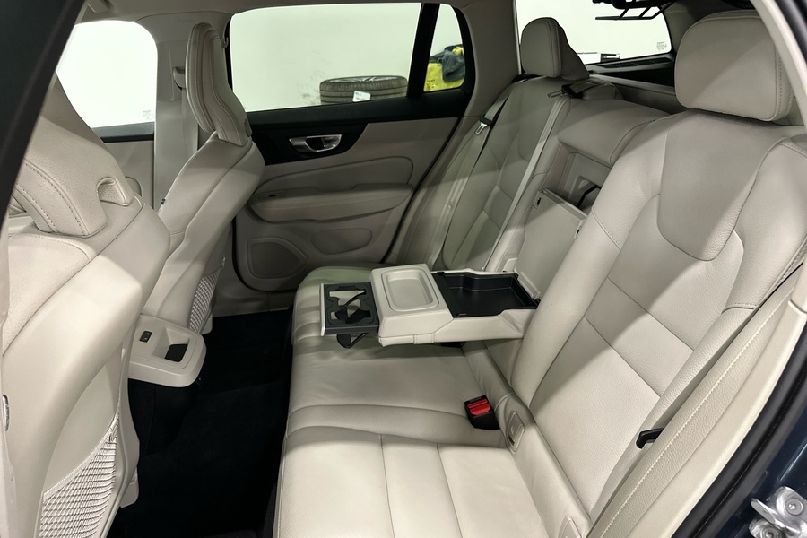 Volvo V60 Cross Country vaihtoauto