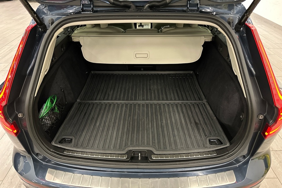 Volvo V60 Cross Country vaihtoauto