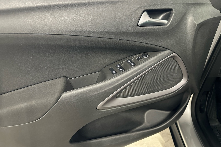 Opel Crossland X vaihtoauto