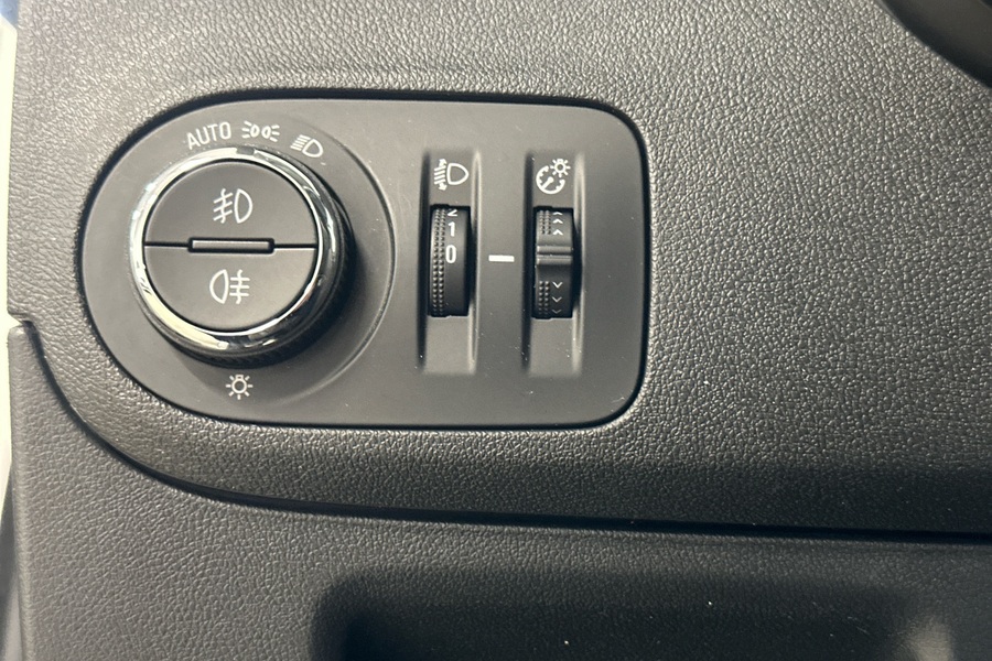 Opel Crossland X vaihtoauto