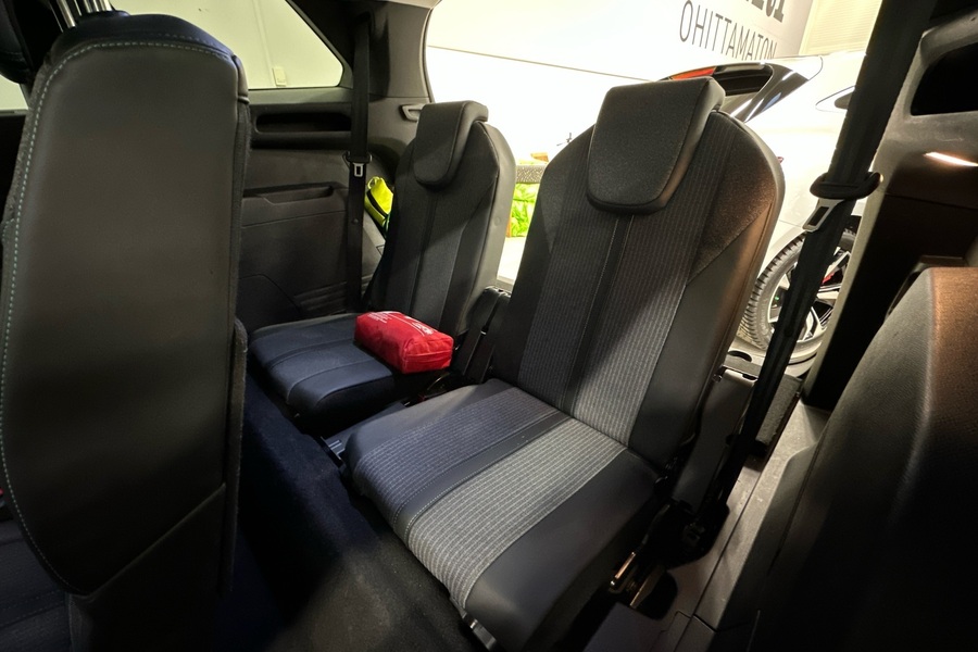 Peugeot 5008 vaihtoauto