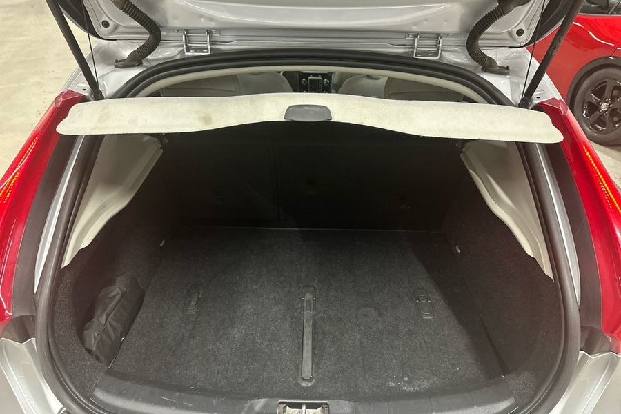 Volvo V40 Cross Country vaihtoauto