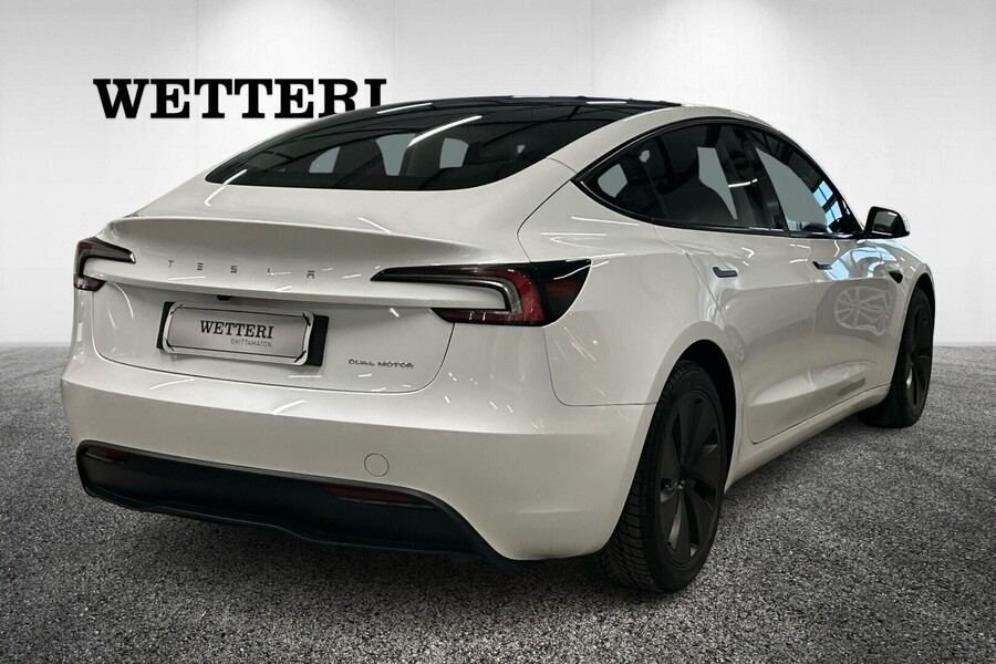 Tesla Model 3 vaihtoauto