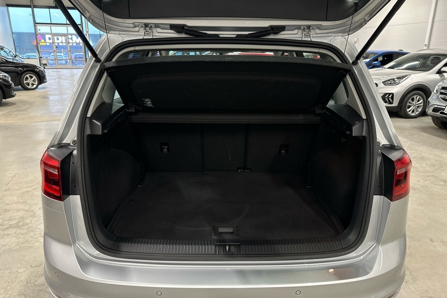 Volkswagen Golf Sportsvan vaihtoauto